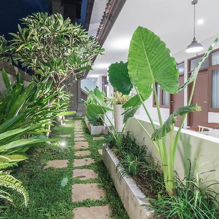 Kak Garden Inn Kuta Lombok Exterior foto